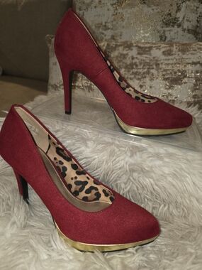 Christian Siriano Red Suede High Heels with Gold Platform
